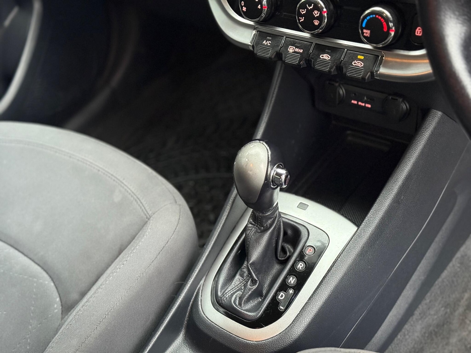 Used Kia Rio 2011 for sale - 76592732: Photo 9