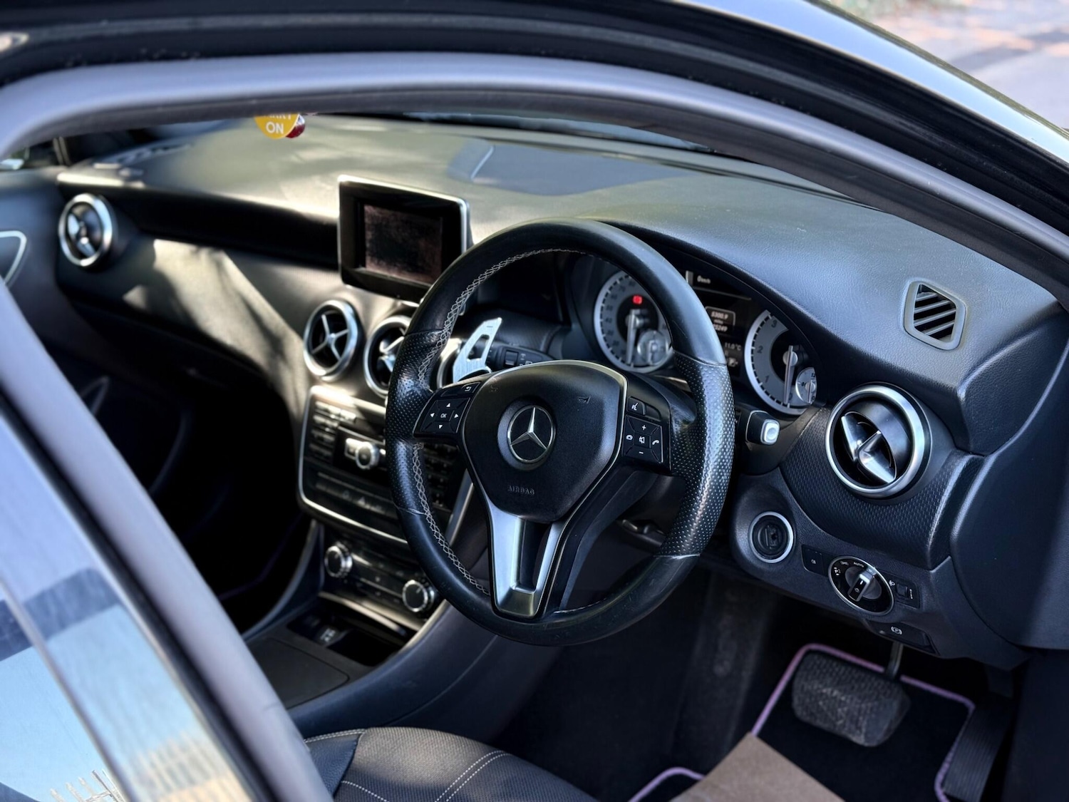 Used Mercedes-Benz A-Class 2014 for sale - 76579743: Photo 9