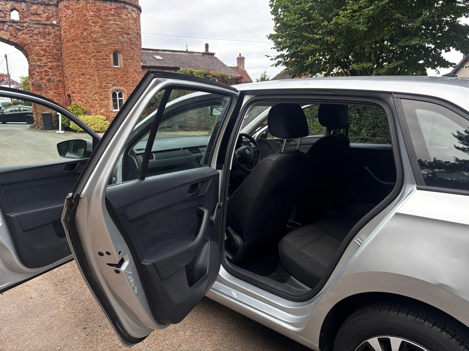 Used Skoda Rapid Spaceback 2016 for sale - 76579746: Photo 13