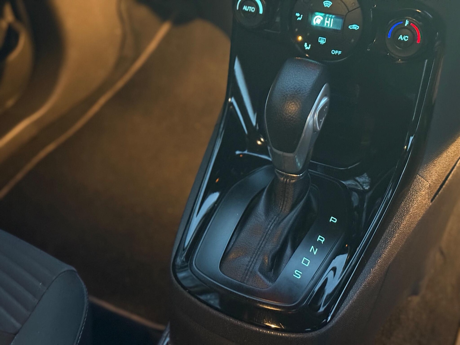 Used Ford Fiesta 2013 for sale - 76850011: Photo 13