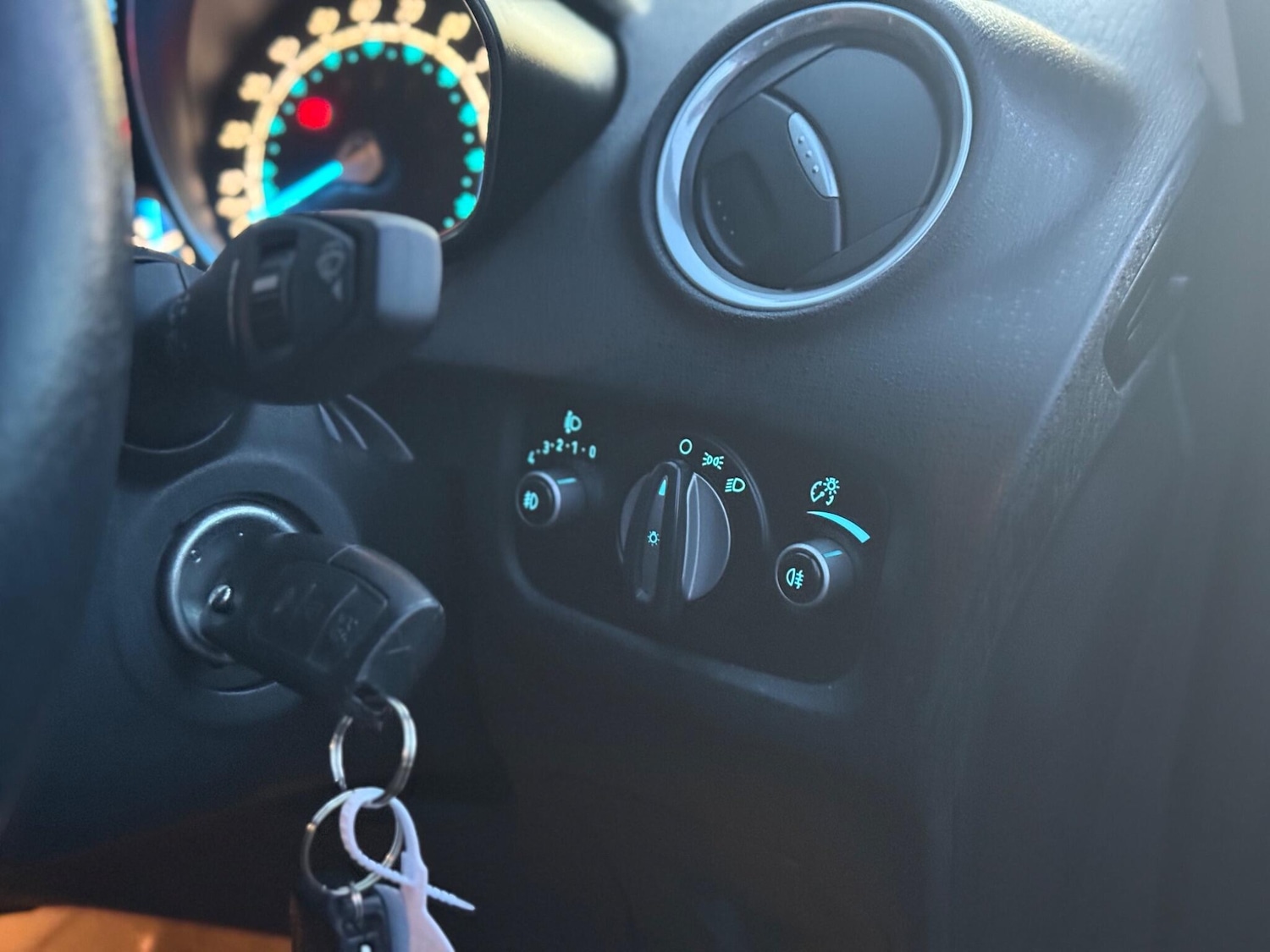 Used Ford Fiesta 2013 for sale - 76850011: Photo 17