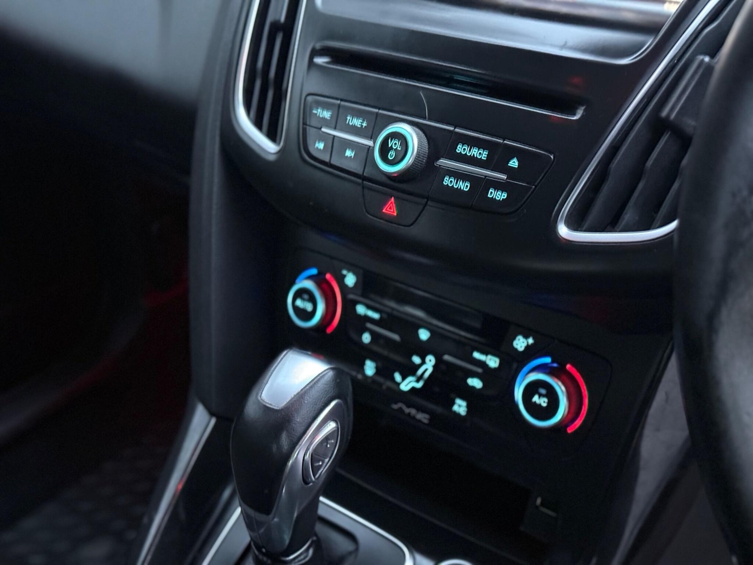 Used Ford Focus 2015 for sale - 76850283: Photo 24