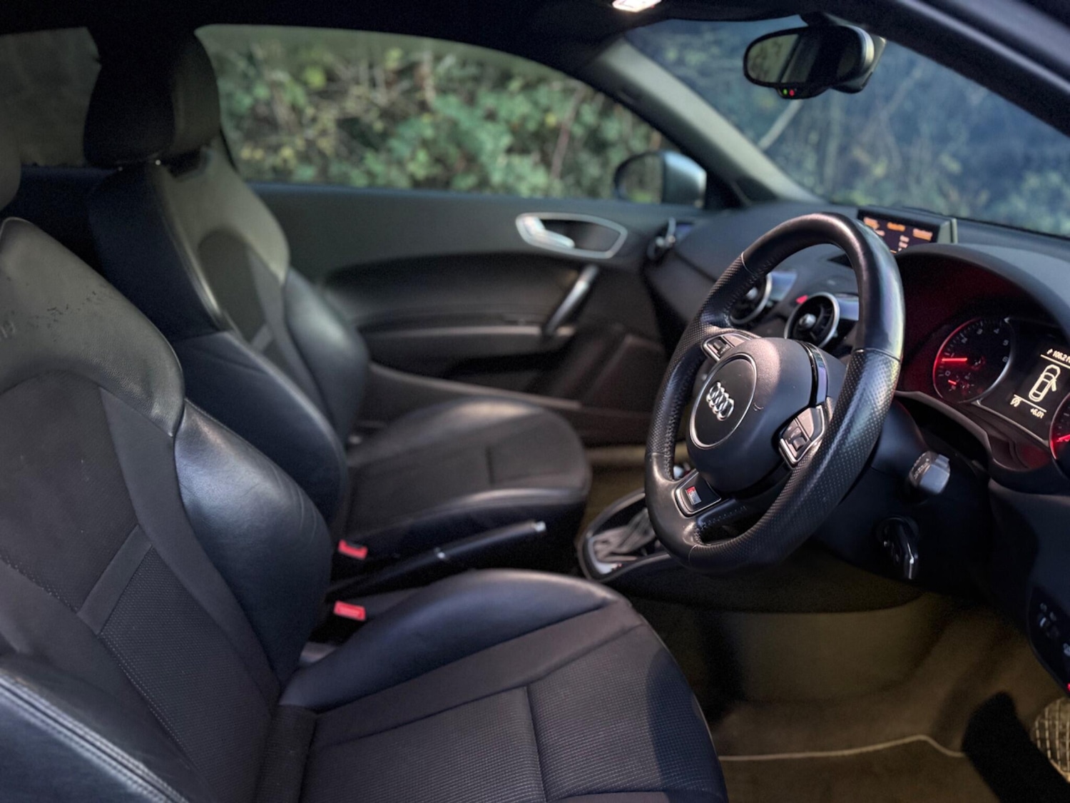 Used Audi A1 2011 for sale - 76752594: Photo 8