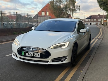 Used Tesla Model S 2015 for sale - 76579758: Photo