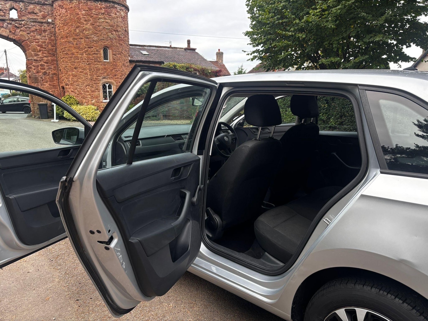 Used Skoda Rapid Spaceback 2016 for sale - 76997772: Photo 13