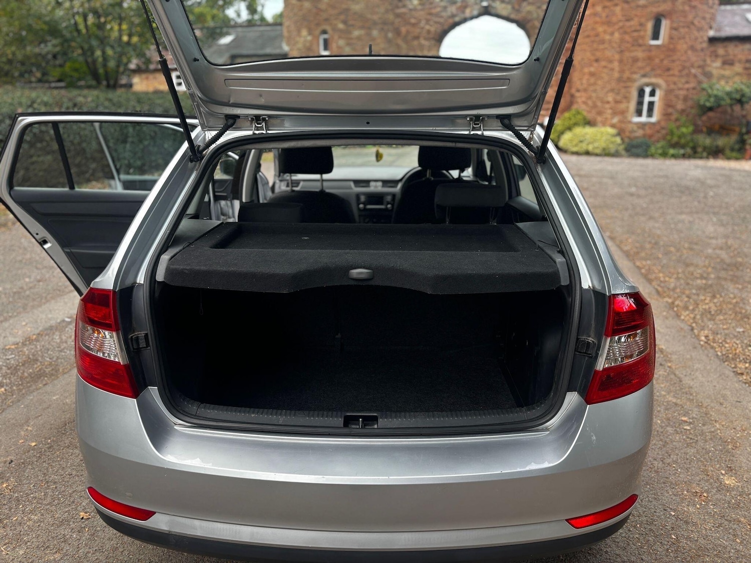 Used Skoda Rapid Spaceback 2016 for sale - 76997772: Photo 14