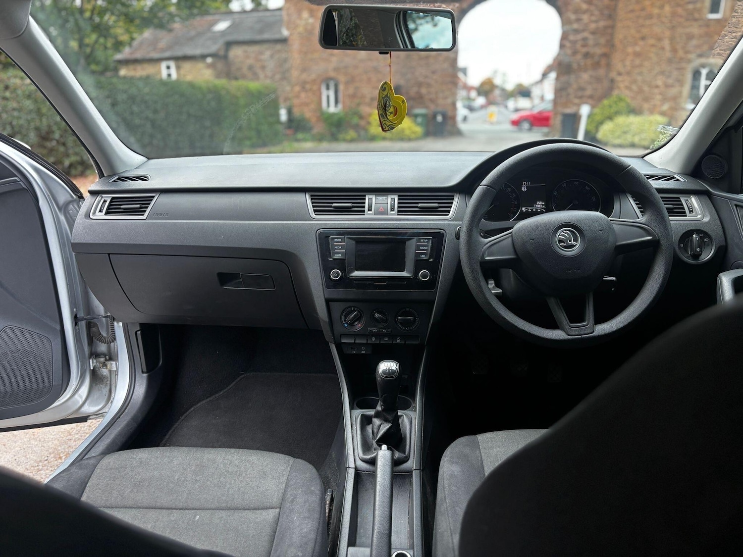 Used Skoda Rapid Spaceback 2016 for sale - 76997772: Photo 8