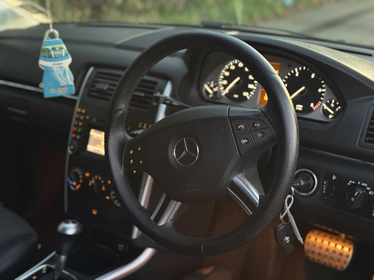 Used Mercedes-Benz B Class 2010 for sale - 76666710: Photo 12