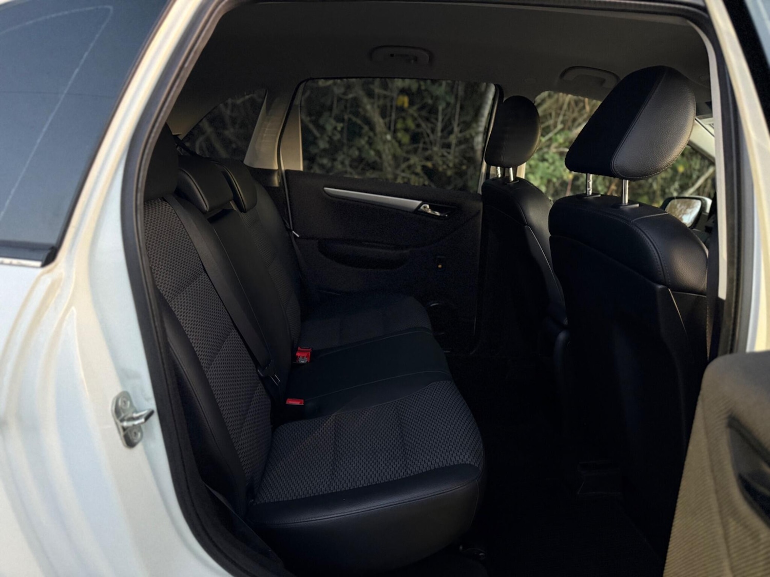 Used Mercedes-Benz B Class 2010 for sale - 76666710: Photo 18