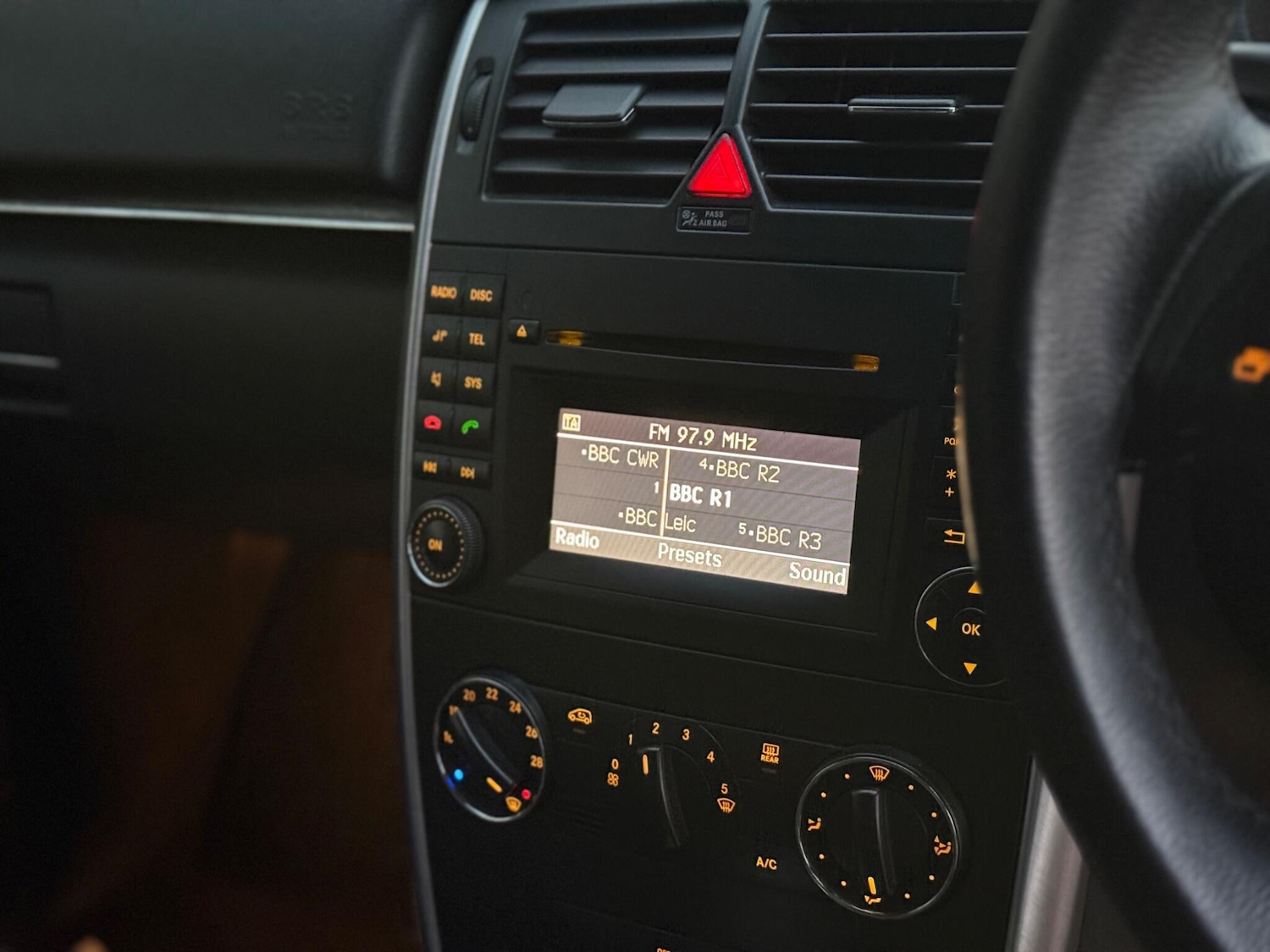 Used Mercedes-Benz B Class 2010 for sale - 76666710: Photo 22