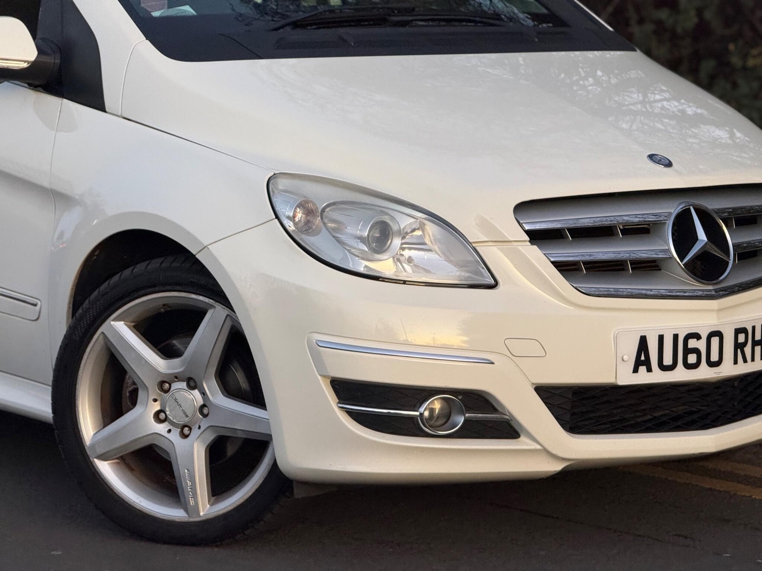 Used Mercedes-Benz B Class 2010 for sale - 76666710: Photo 3