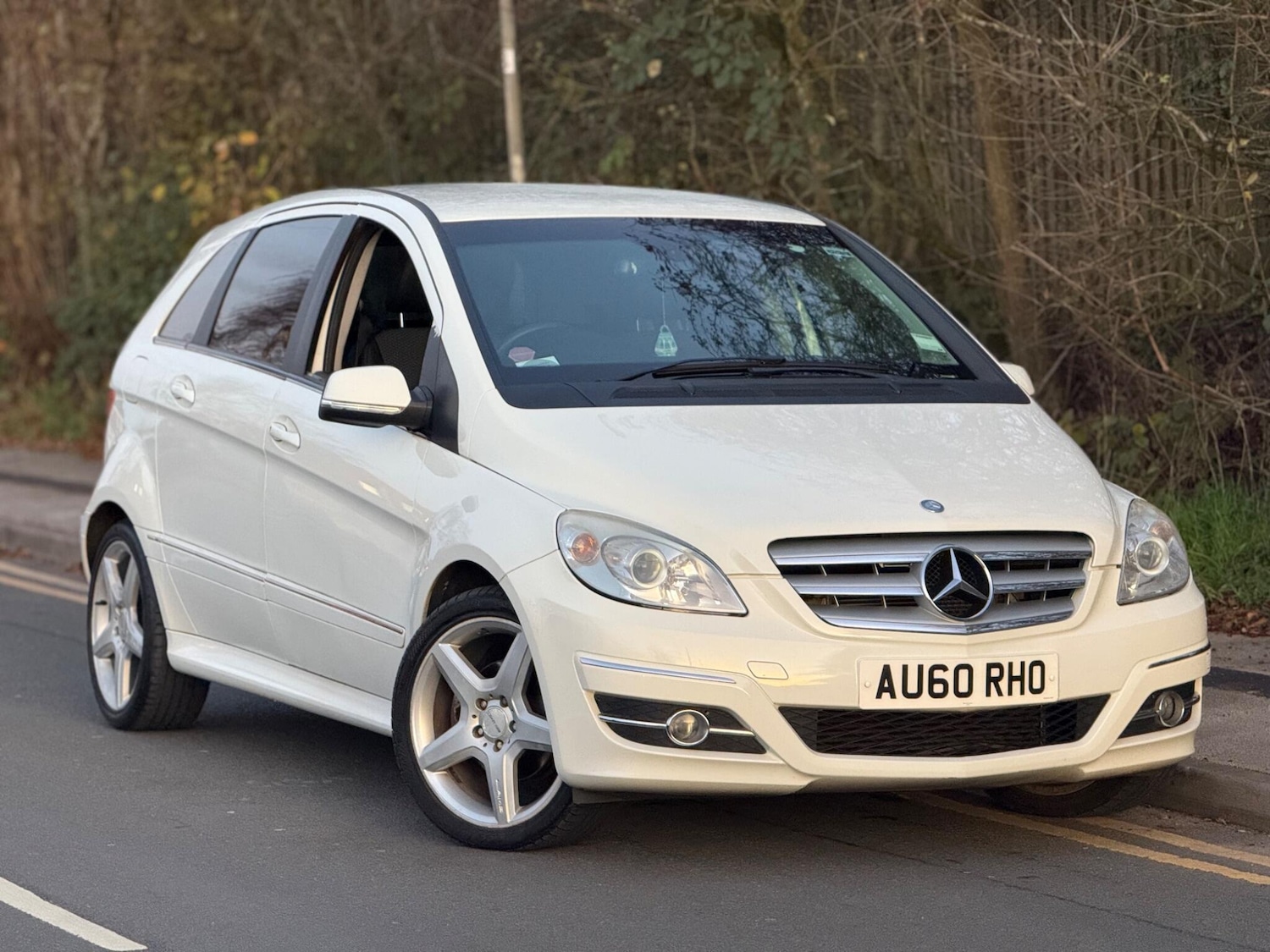 Used Mercedes-Benz B Class 2010 for sale - 76666710: Photo 4
