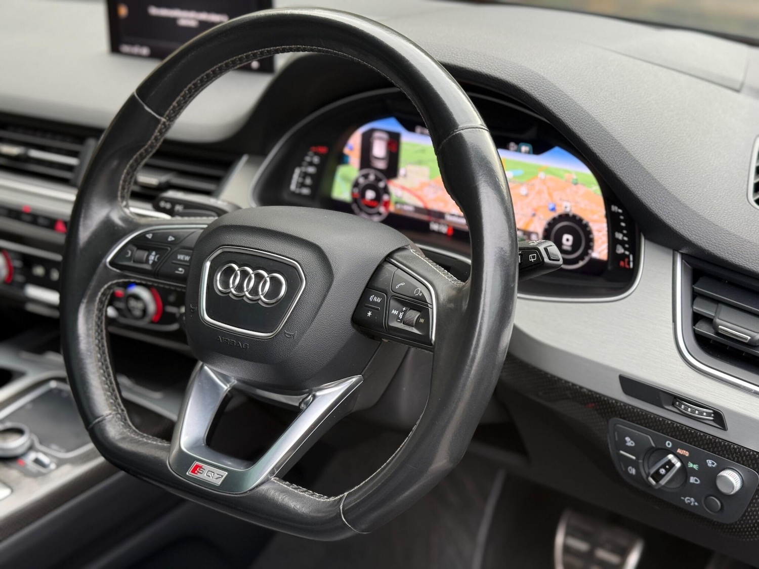 Used Audi Q7 2017 for sale - 76579755: Photo 33