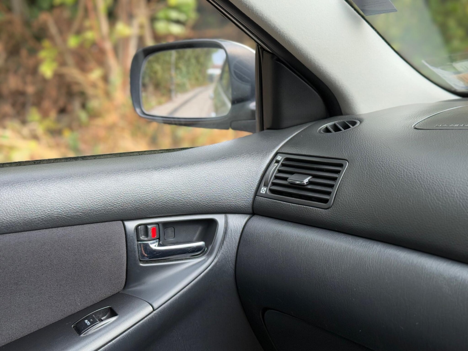 Used Toyota Corolla 2004 for sale - 76579749: Photo 19