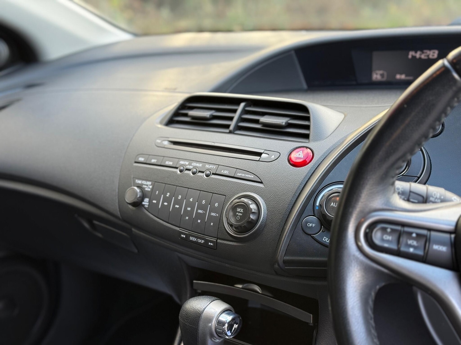 Used Honda Civic 2011 for sale - 76671659: Photo 11