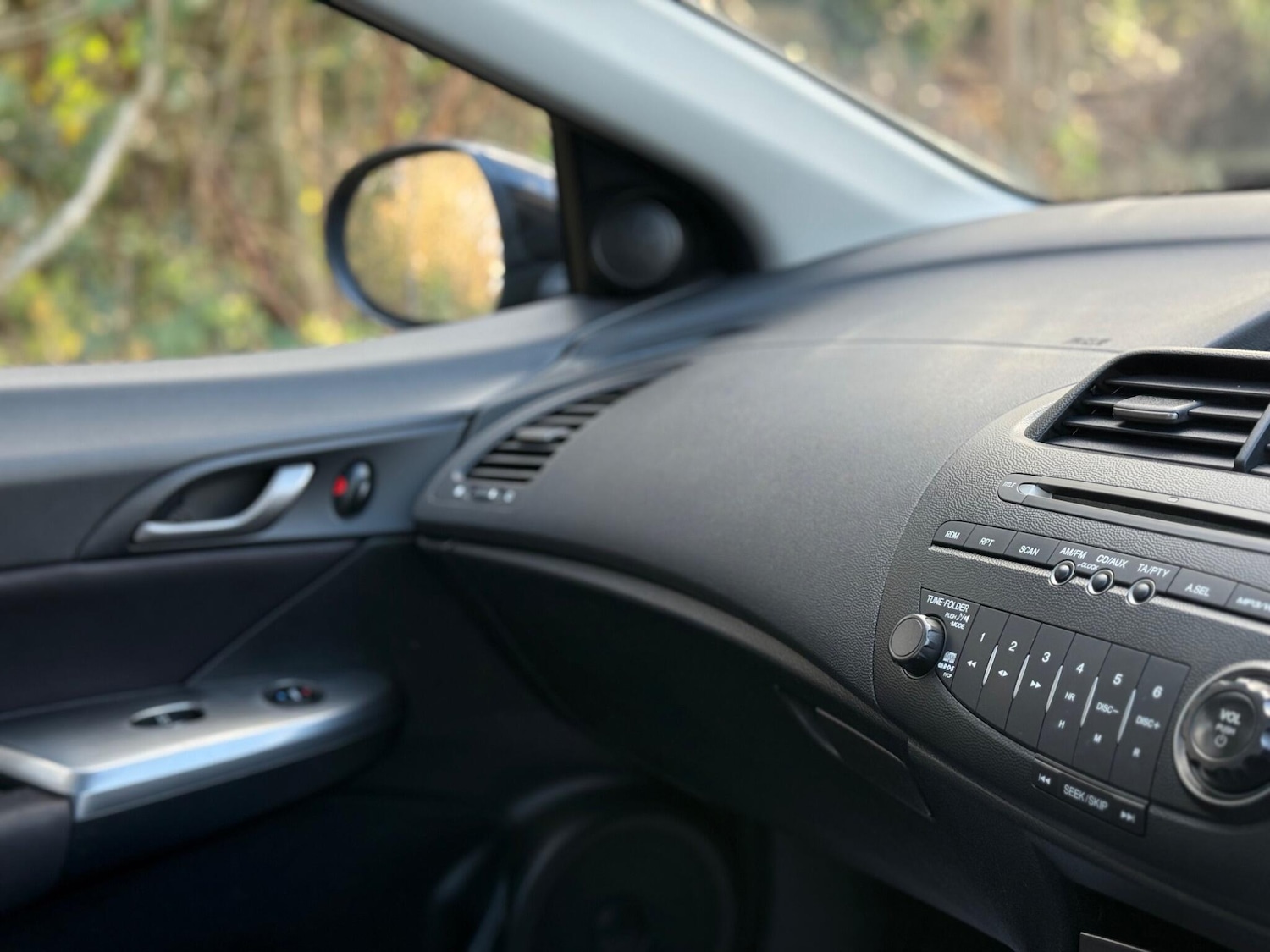 Used Honda Civic 2011 for sale - 76671659: Photo 14