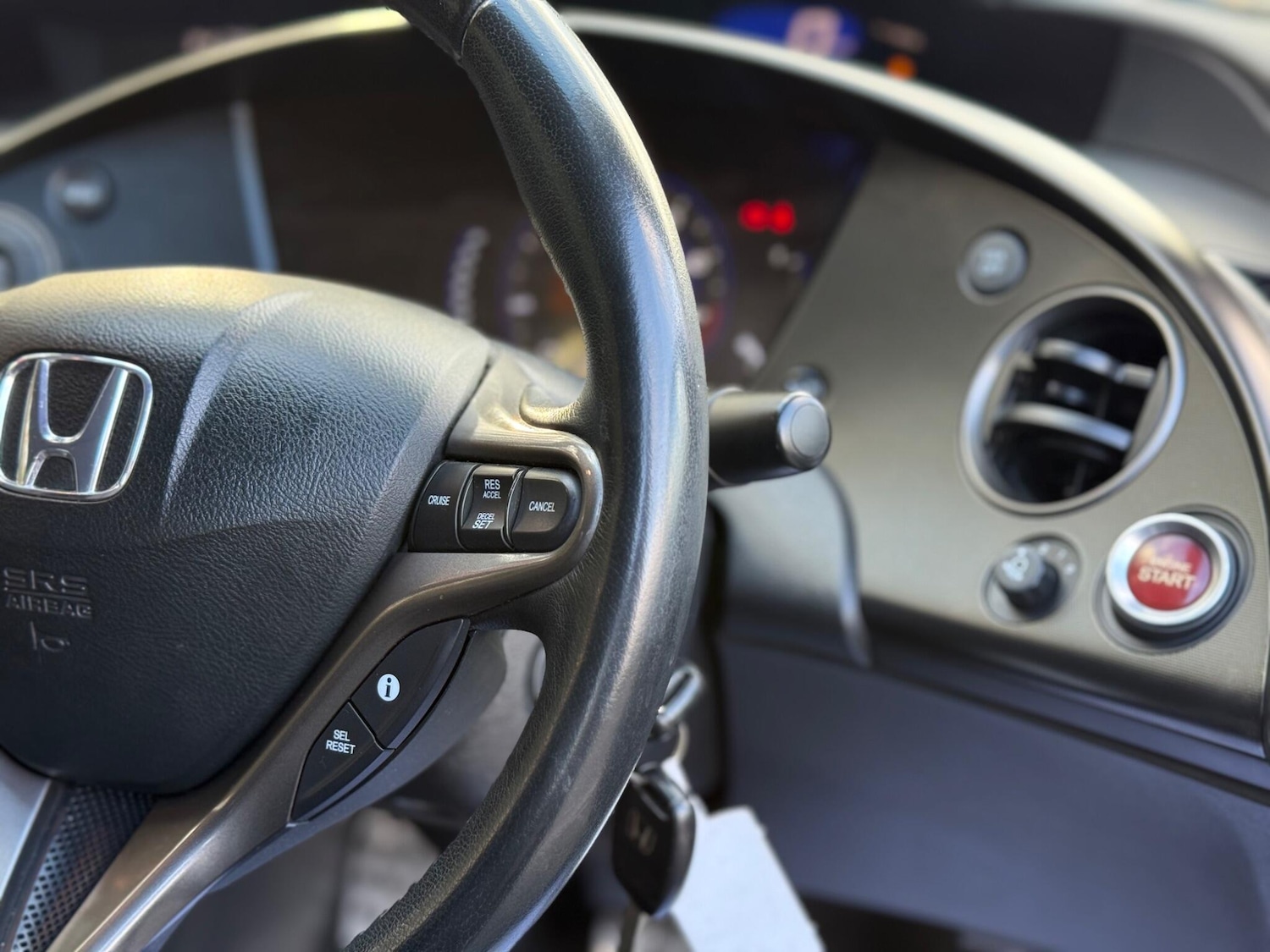 Used Honda Civic 2011 for sale - 76671659: Photo 19