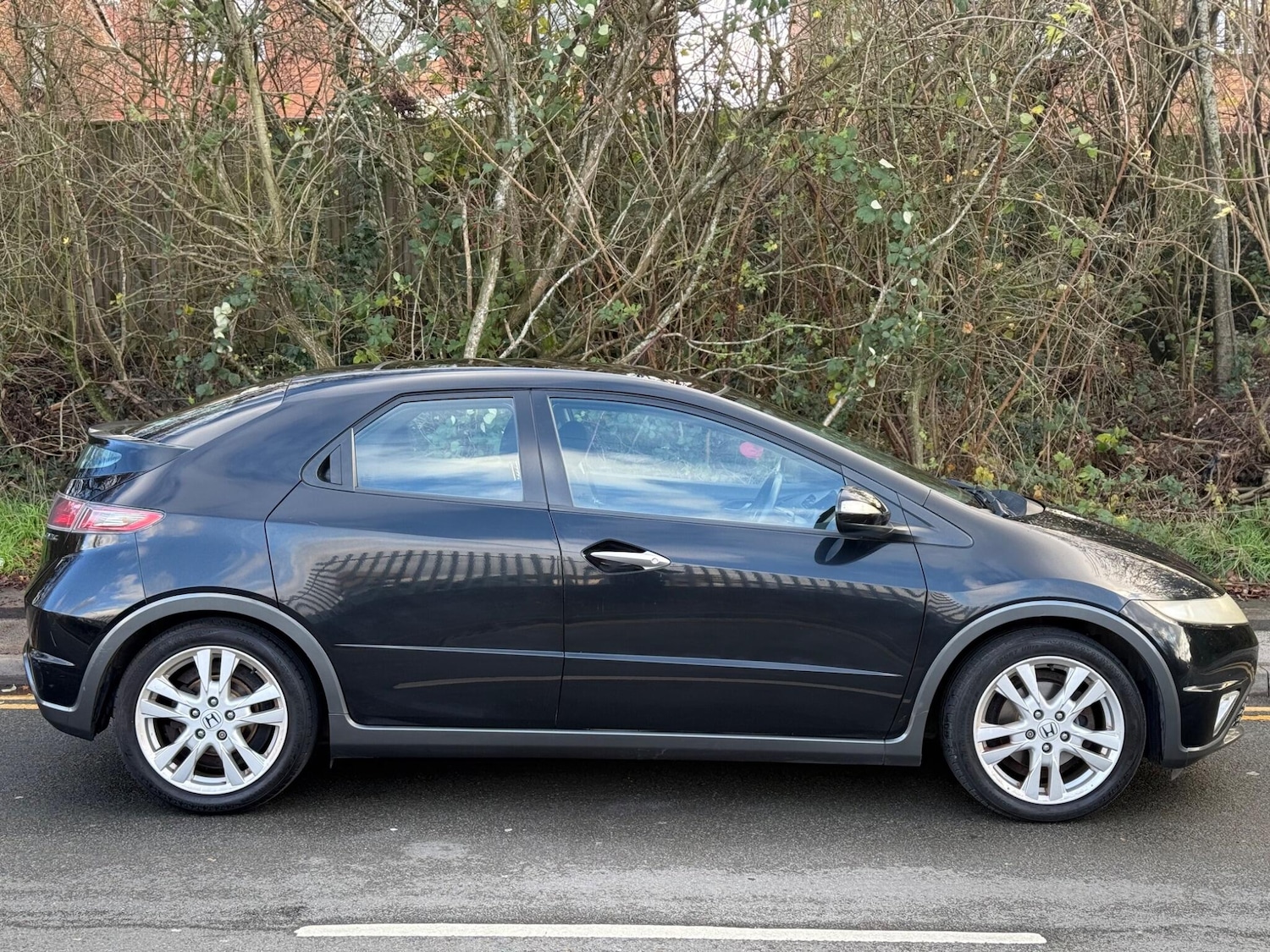 Used Honda Civic 2011 for sale - 76671659: Photo 4