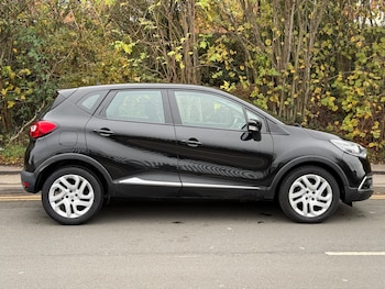 Used Renault Captur 2016 for sale - 76579742: Photo