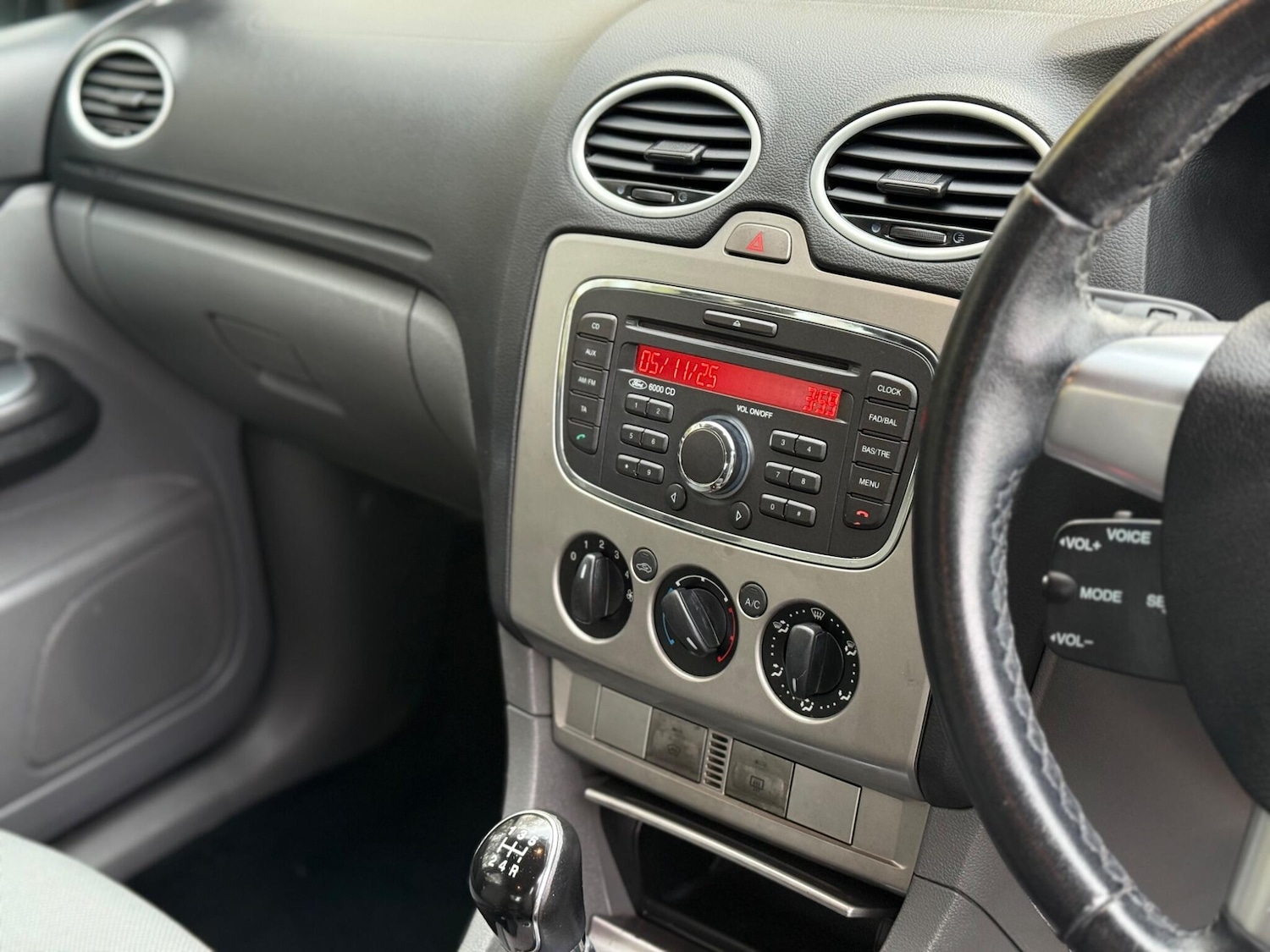 Used Ford Focus 2011 for sale - 76579759: Photo 13