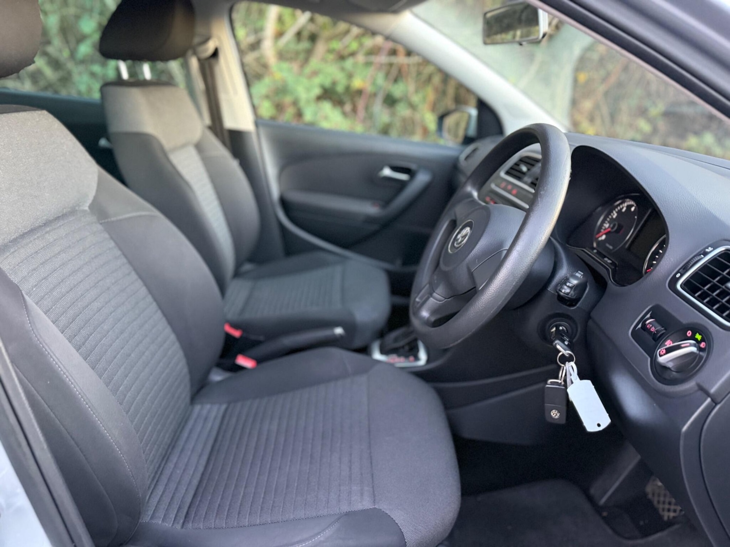 Used Volkswagen Polo 2013 for sale - 76715573: Photo 10