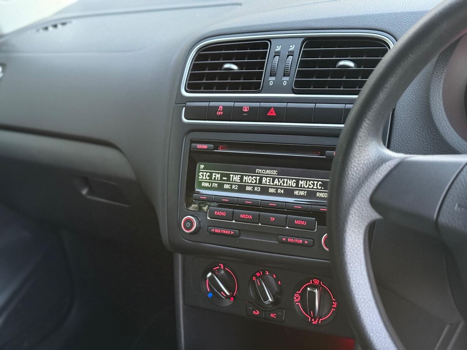 Used Volkswagen Polo 2013 for sale - 76715573: Photo 28