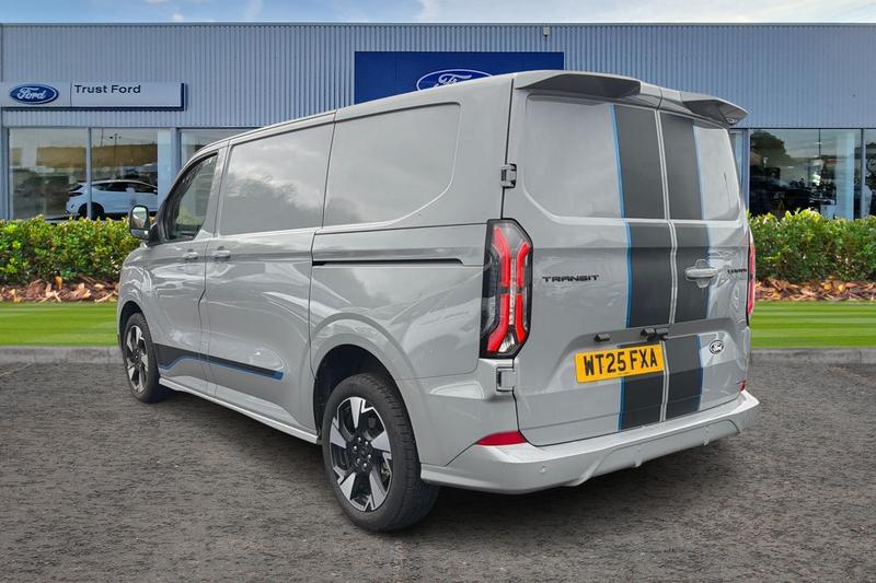 Used Ford Transit Custom 2025 for sale - 77198858: Photo 2