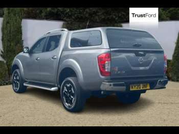Used Nissan Navara 2020 for sale - 74710105: Photo