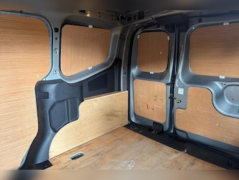 Used Ford Transit Courier 2025 for sale - 78767962: Photo