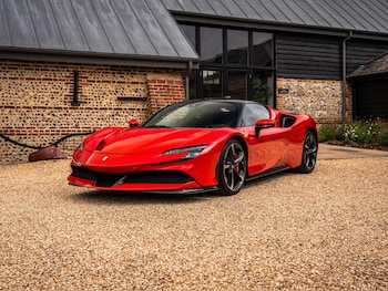 Used Ferrari SF90 Spider 2021 for sale - 79452805: Photo