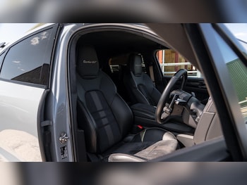 Used Porsche Cayenne 2022 for sale - 79452821: Photo