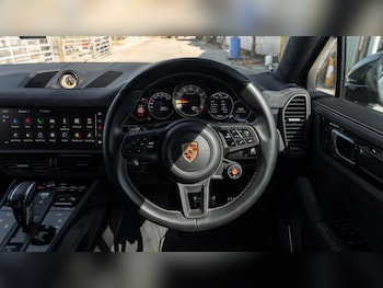 Used Porsche Cayenne 2022 for sale - 79452821: Photo