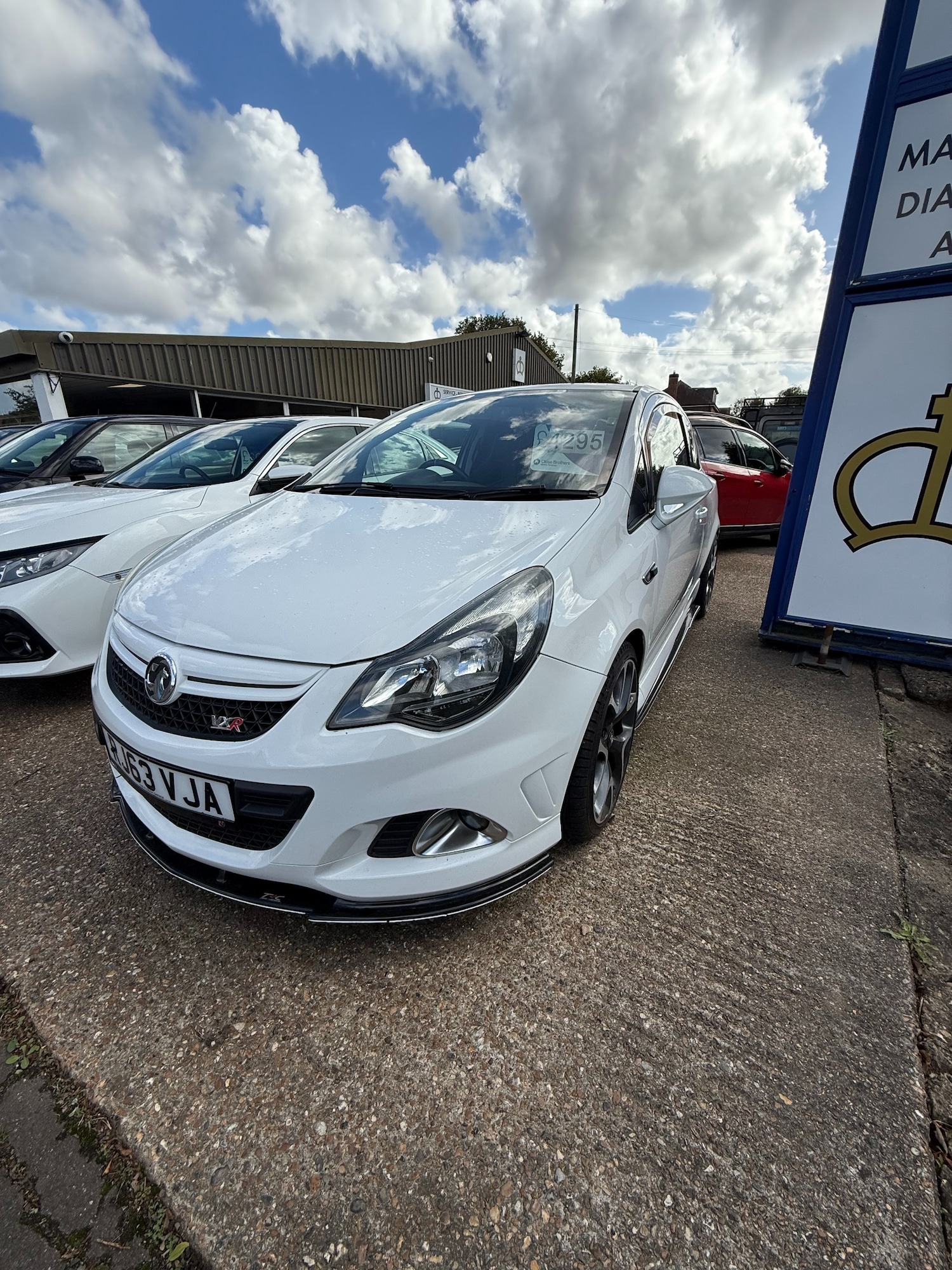 Used Vauxhall Corsa 2014 for sale - 76362869: Photo 2