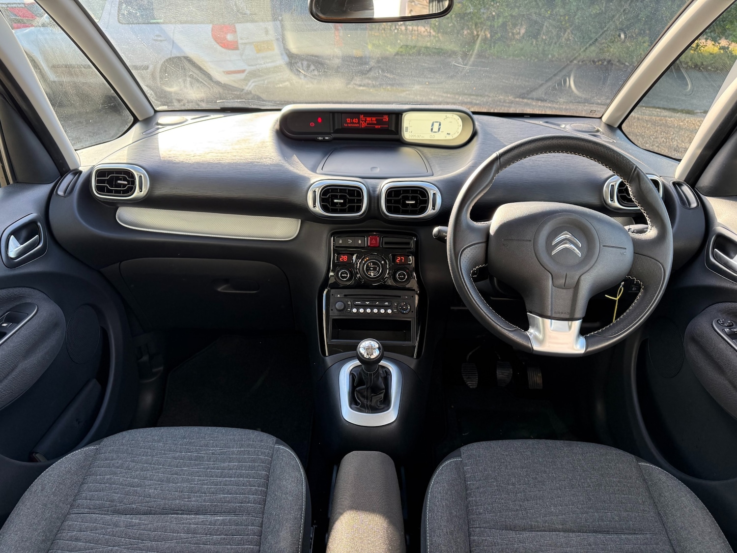 Used Citroen C3 Picasso 2016 for sale - 76777440: Photo 7
