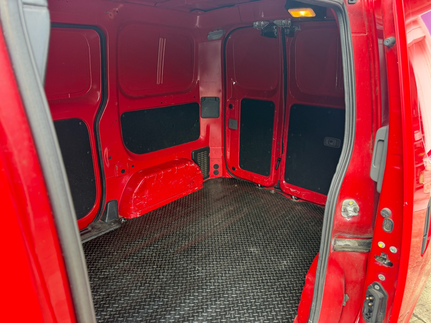 Used Nissan NV200 2013 for sale - 77530332: Photo 9