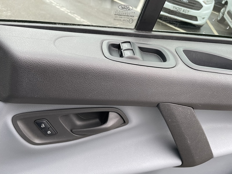 Used Ford Transit Custom 2017 for sale - 77137338: Photo 18