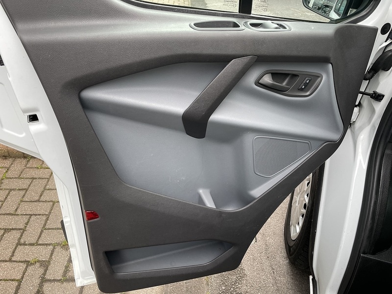 Used Ford Transit Custom 2017 for sale - 77137338: Photo 19