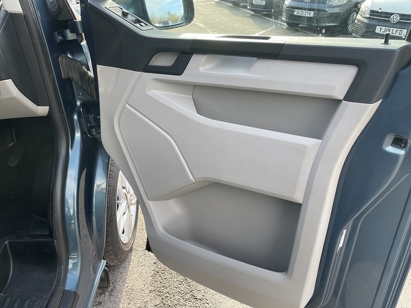 Used Volkswagen Transporter 2017 for sale - 77137324: Photo 21