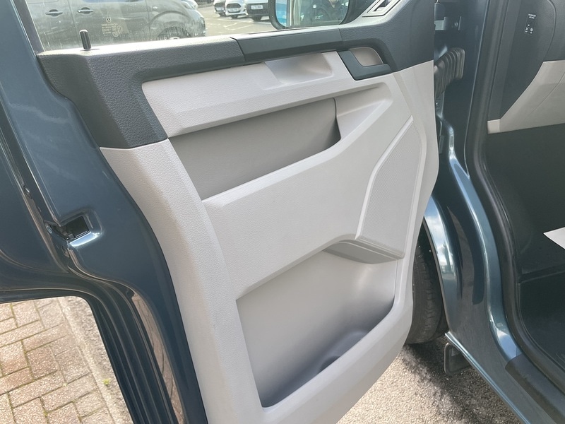 Used Volkswagen Transporter 2017 for sale - 77137324: Photo 25