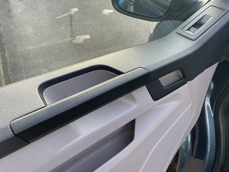 Used Volkswagen Transporter 2017 for sale - 77137324: Photo 26