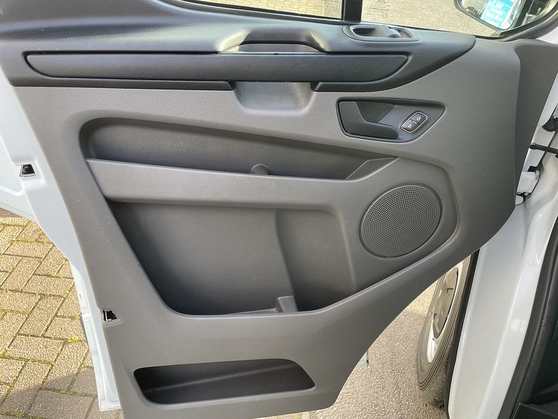 Used Ford Transit Custom 2018 for sale - 77137327: Photo 17