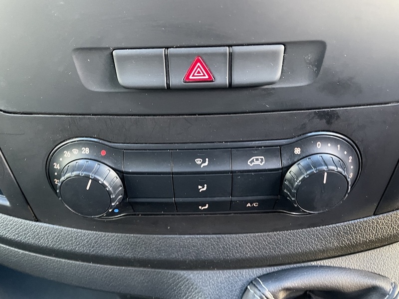 Used Mercedes-Benz Vito 2019 for sale - 77937373: Photo 18