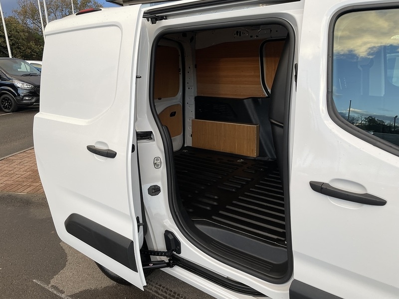 Used Toyota ProAce 2023 for sale - 77137344: Photo 27