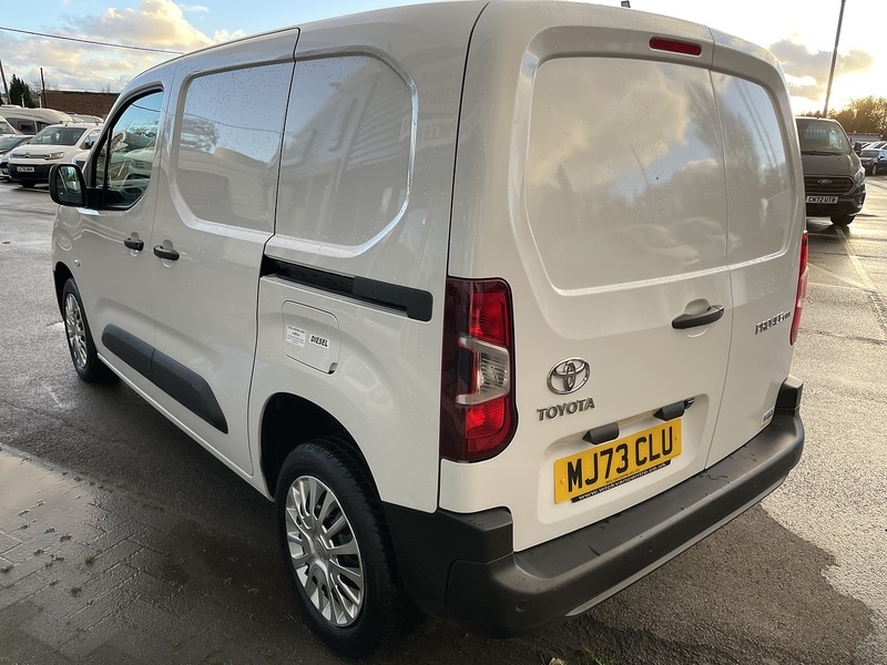 Used Toyota ProAce 2023 for sale - 77137344: Photo 9