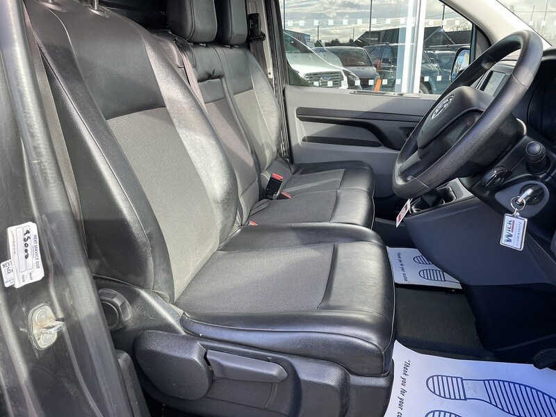 Used Vauxhall Vivaro 2022 for sale - 77432632: Photo 14