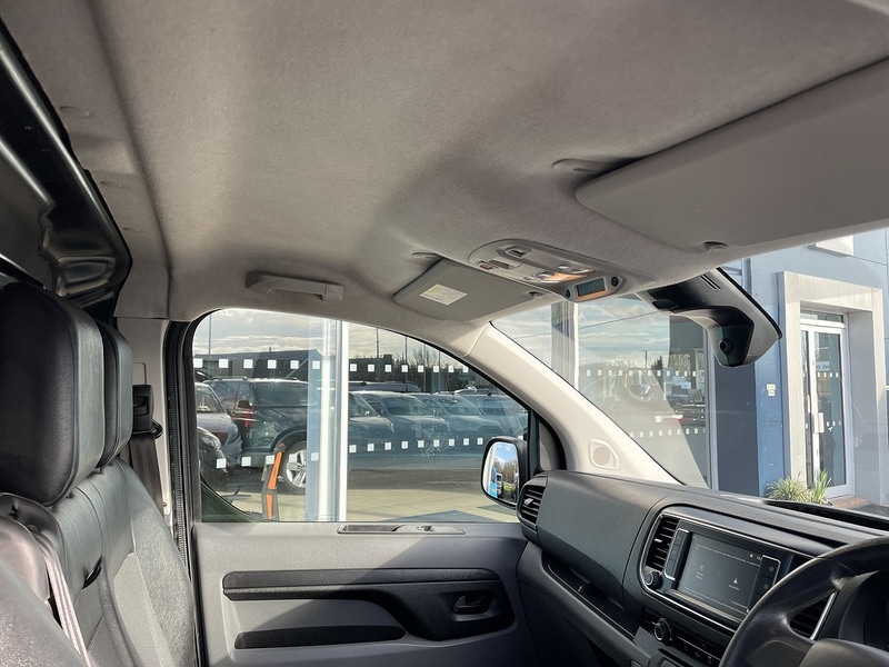 Used Vauxhall Vivaro 2022 for sale - 77432632: Photo 16