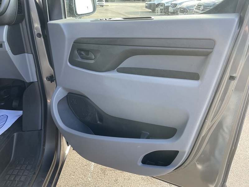 Used Vauxhall Vivaro 2022 for sale - 77432632: Photo 17