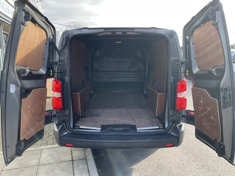 Used Vauxhall Vivaro 2022 for sale - 77432632: Photo 30