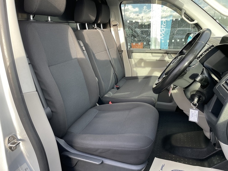 Used Volkswagen Transporter 2018 for sale - 77137348: Photo 13