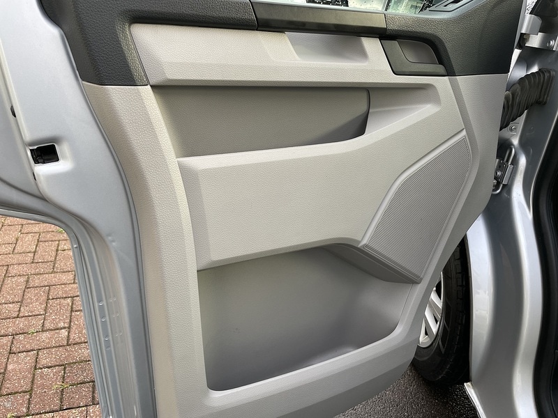 Used Volkswagen Transporter 2018 for sale - 77137348: Photo 22